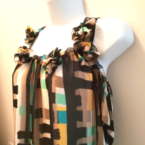 NWTπ FREE GIFT INCLUDED 3D Flowers Off Shoulder Short Sleeves Blouse Top Tee - Picture 2 of 15